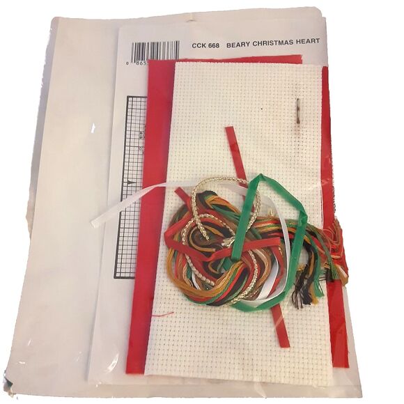 Dale Burdett Beary Christmas Heart Counted Cross Stitch Kit 1987 CCK668 - Picture 3 of 3